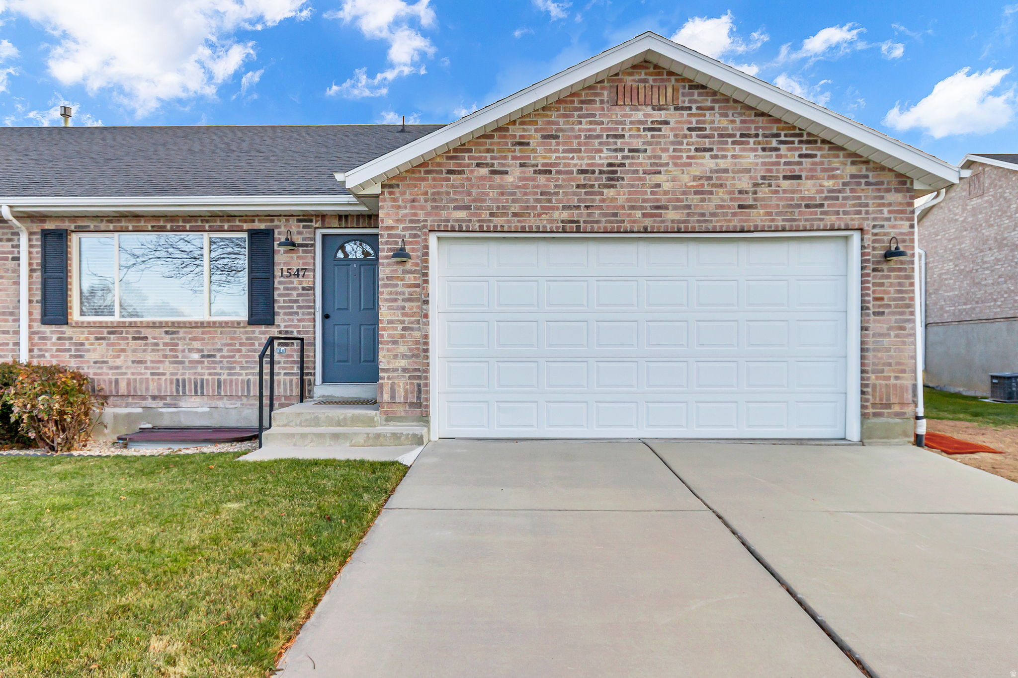 MAPLE MEADOWS - Residential Income