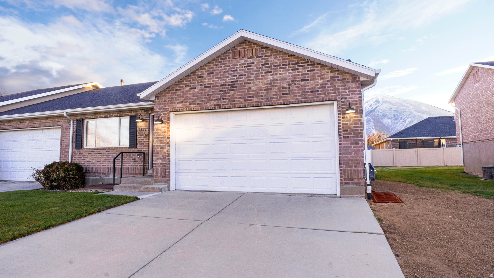 MAPLE MEADOWS - Residential Income