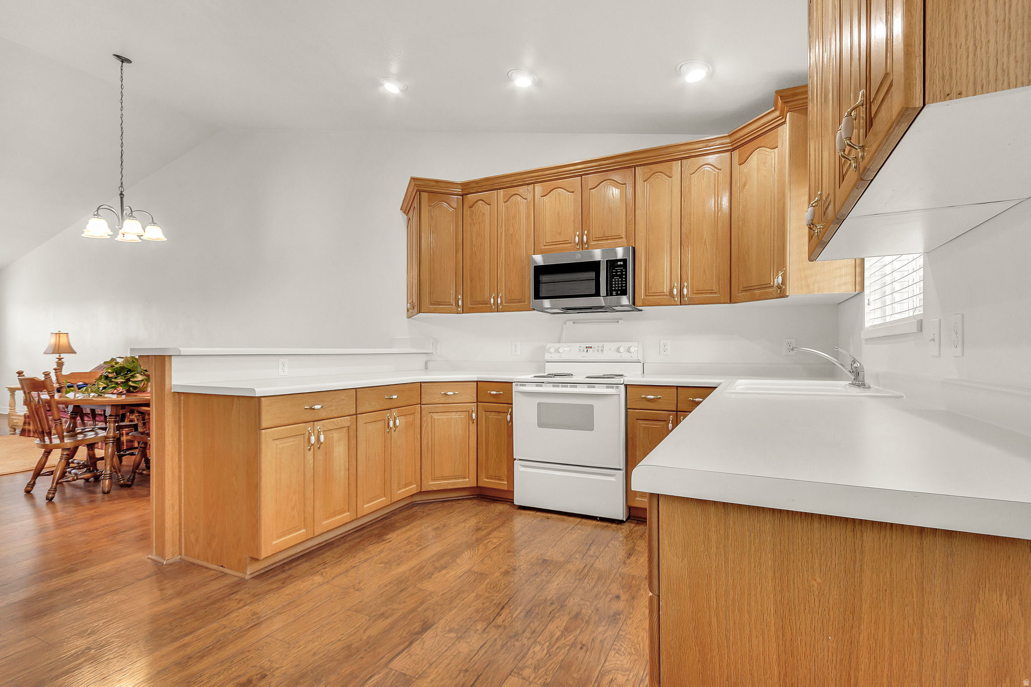 MAPLE MEADOWS - Residential Income