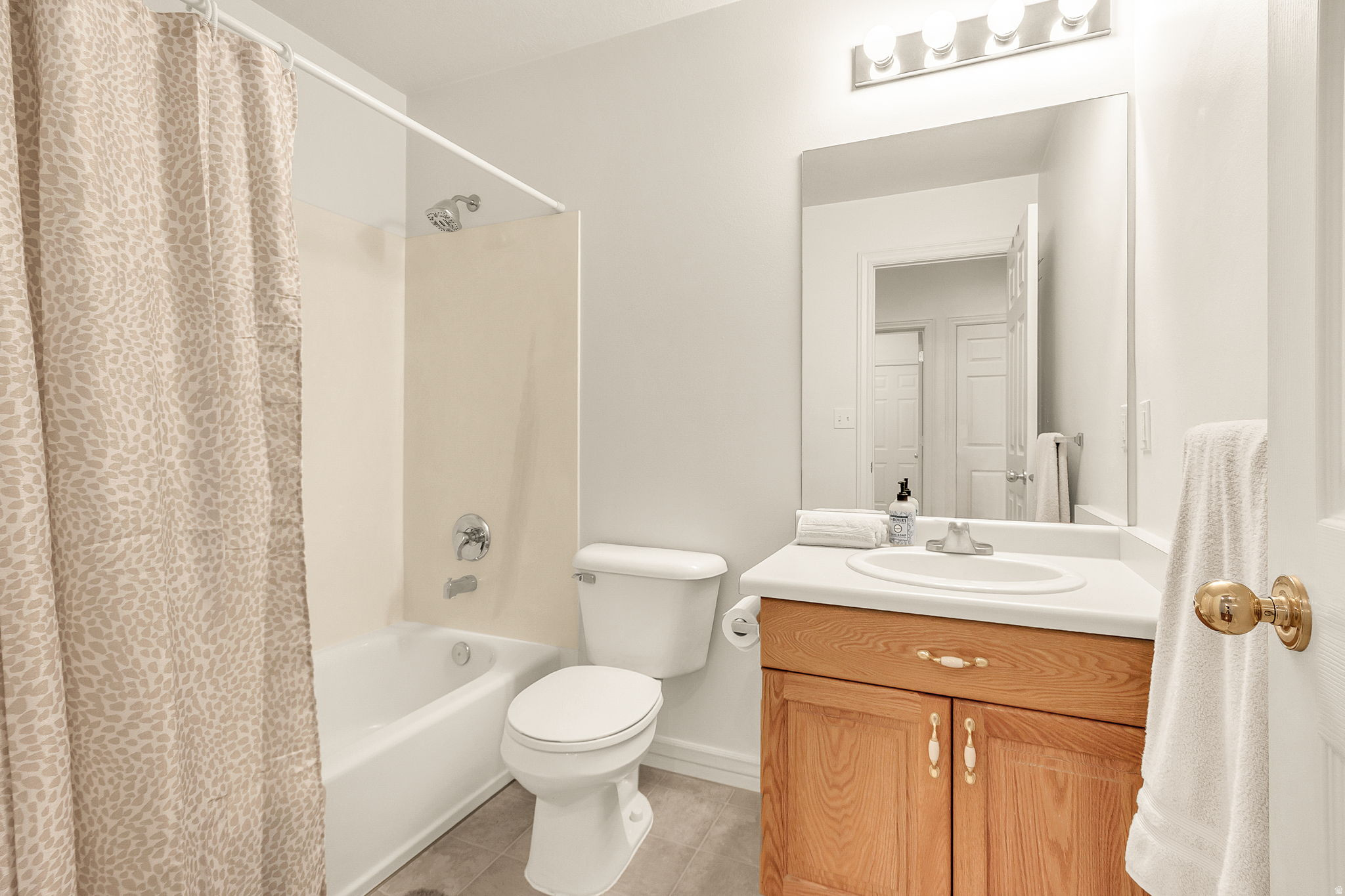 MAPLE MEADOWS - Residential Income