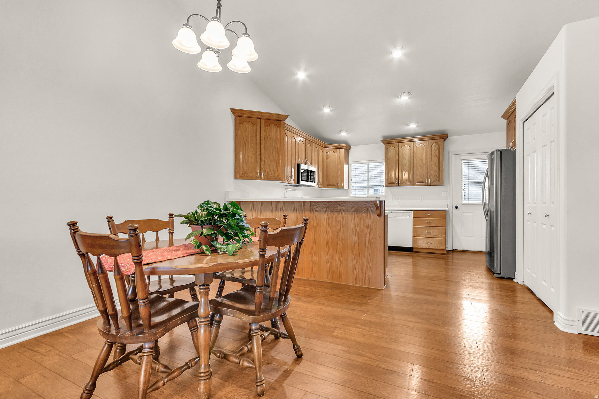 MAPLE MEADOWS - Residential Income