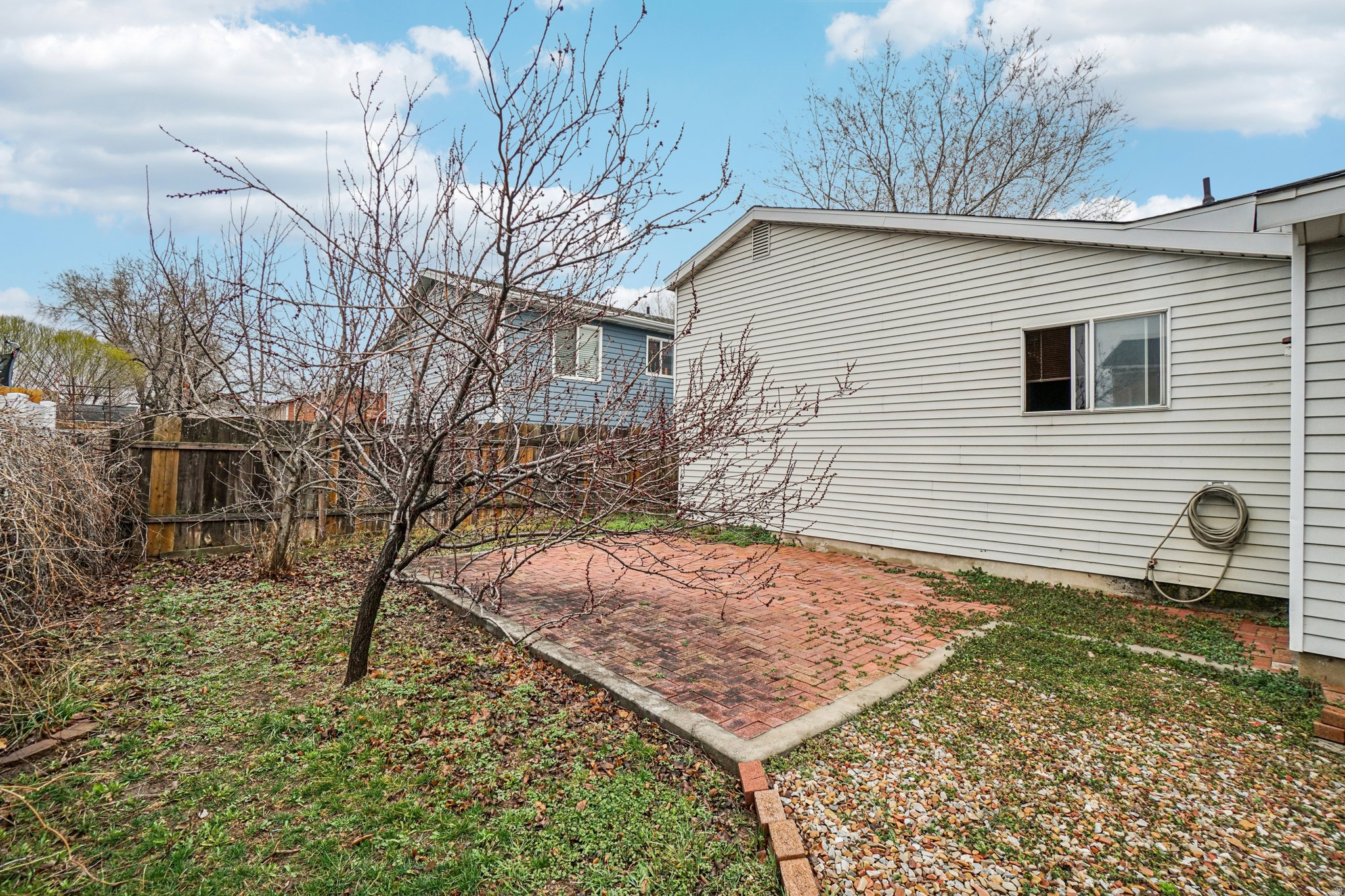 FOX SHADOW - Residential