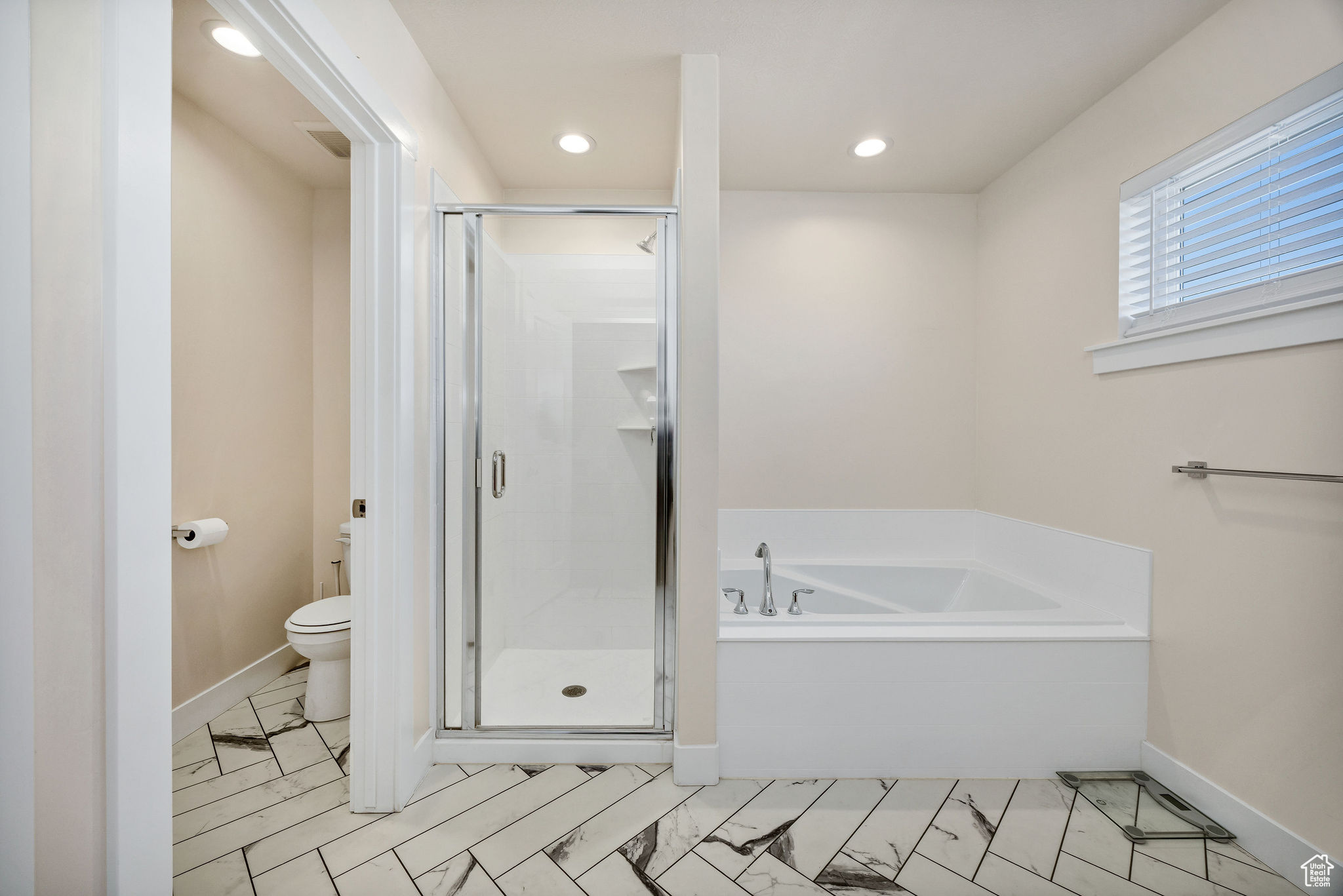 FIREFLY ESTATES - Residential