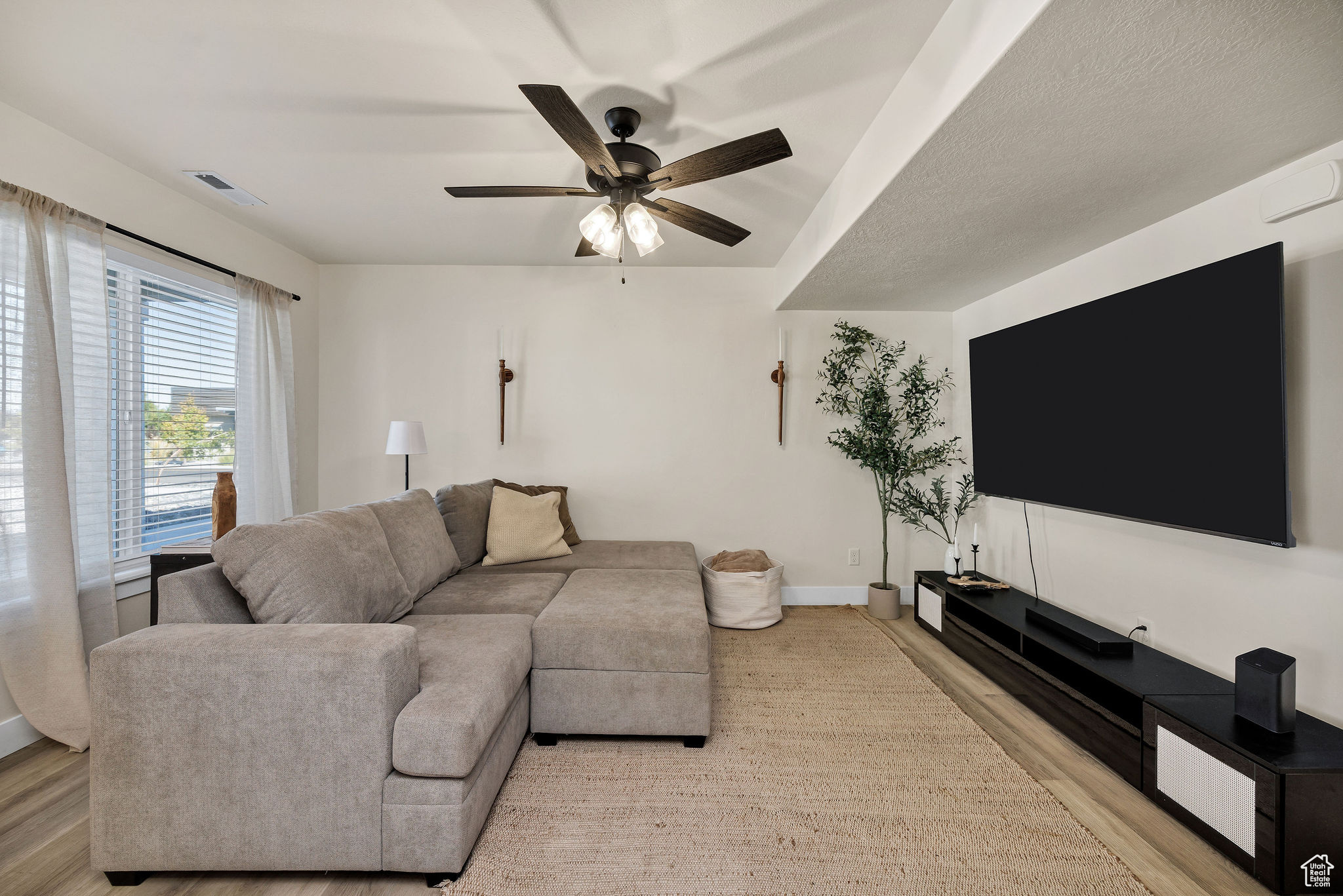 FIREFLY ESTATES - Residential