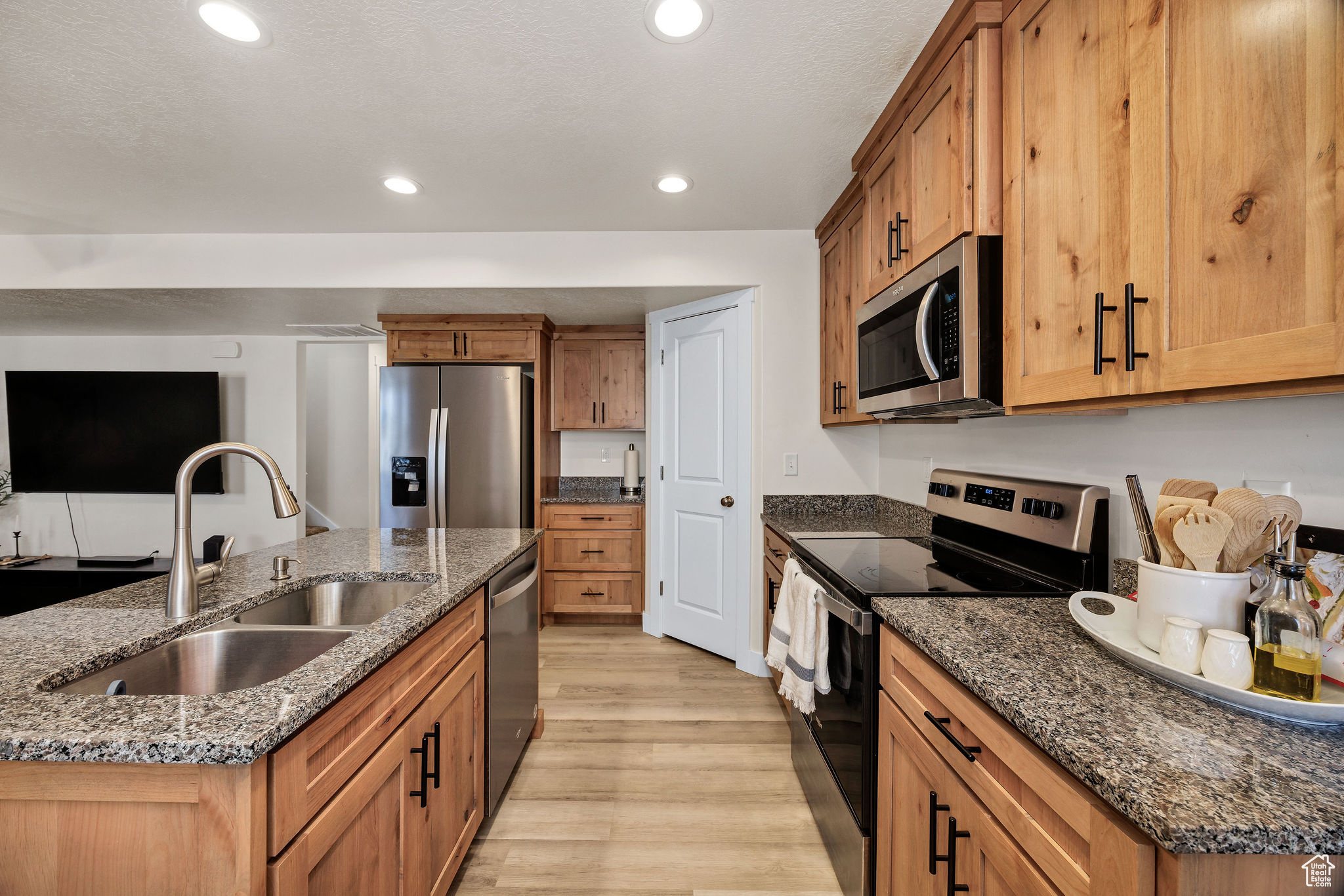 FIREFLY ESTATES - Residential