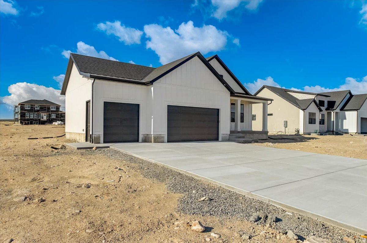 OVERLAKE ESTATES - Residential