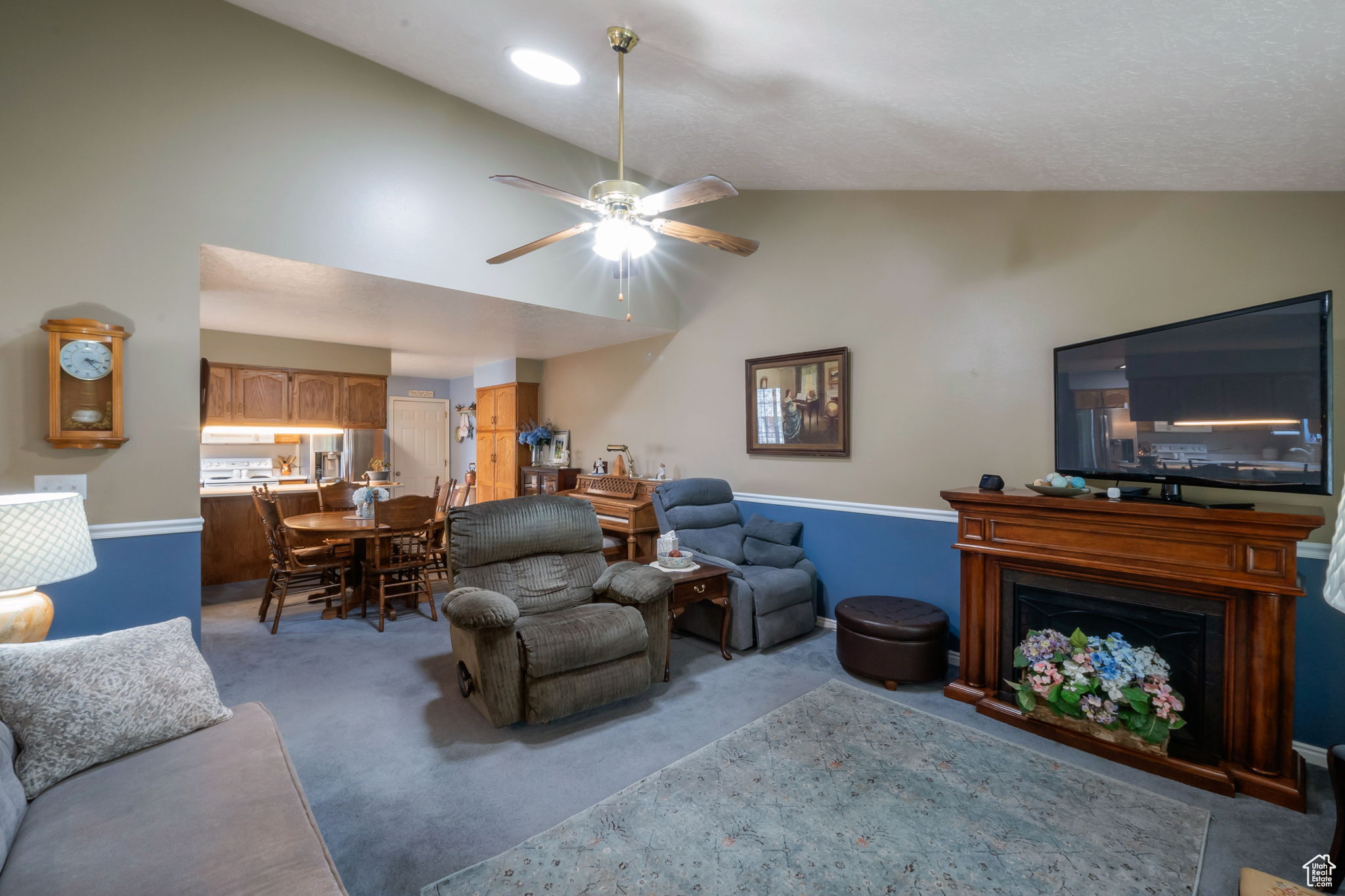 LAKECREST - Residential Income