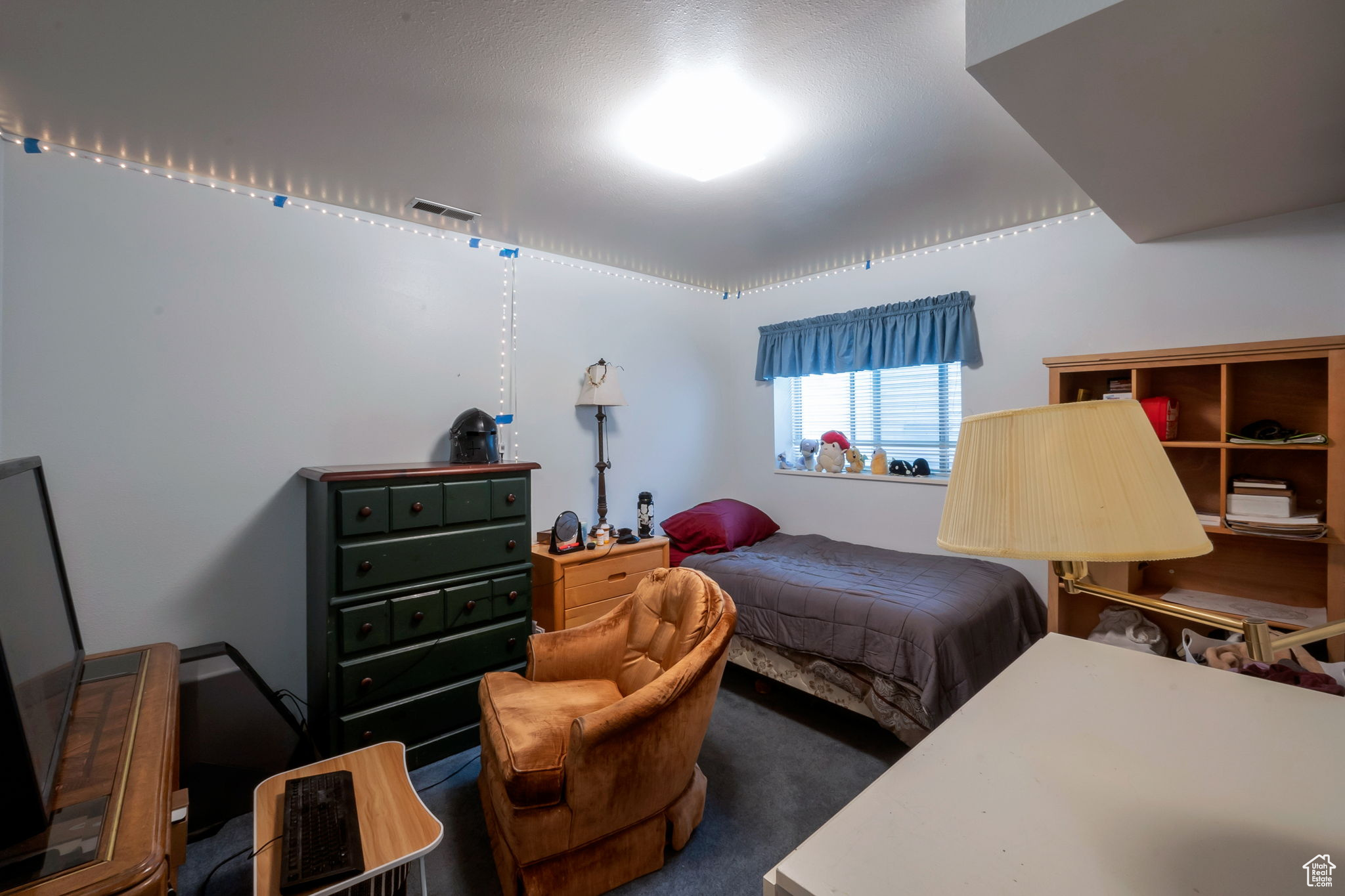 LAKECREST - Residential Income