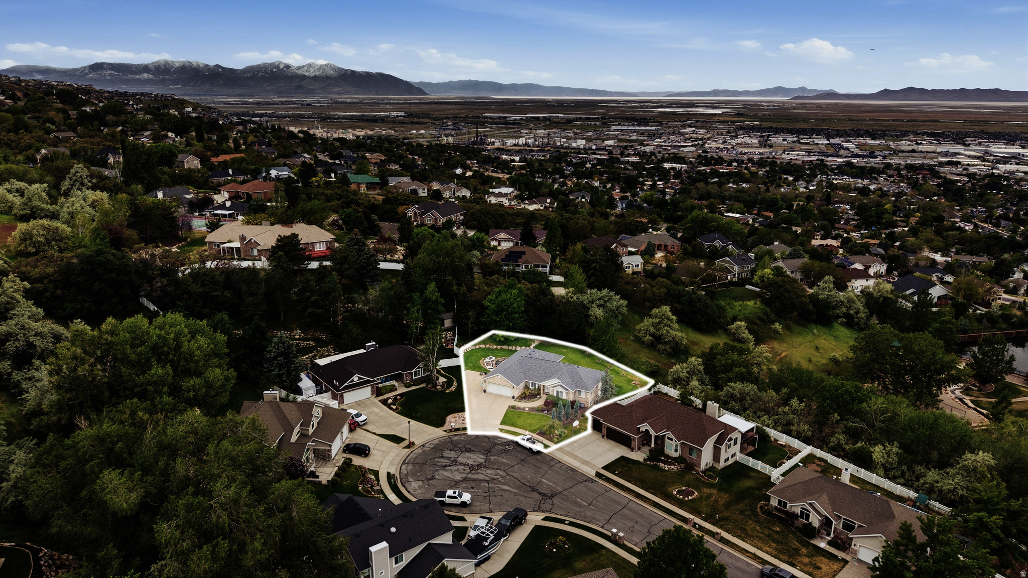 EAGLEWOOD ESTATES - Residential