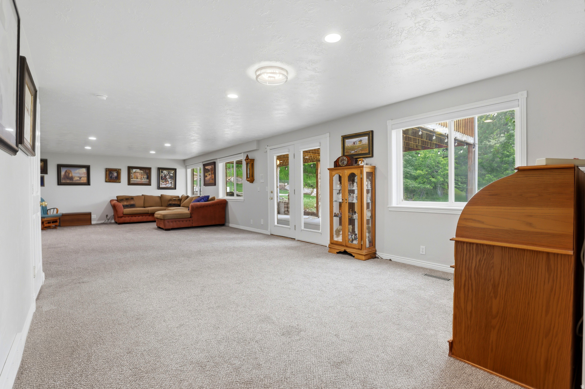 EAGLEWOOD ESTATES - Residential