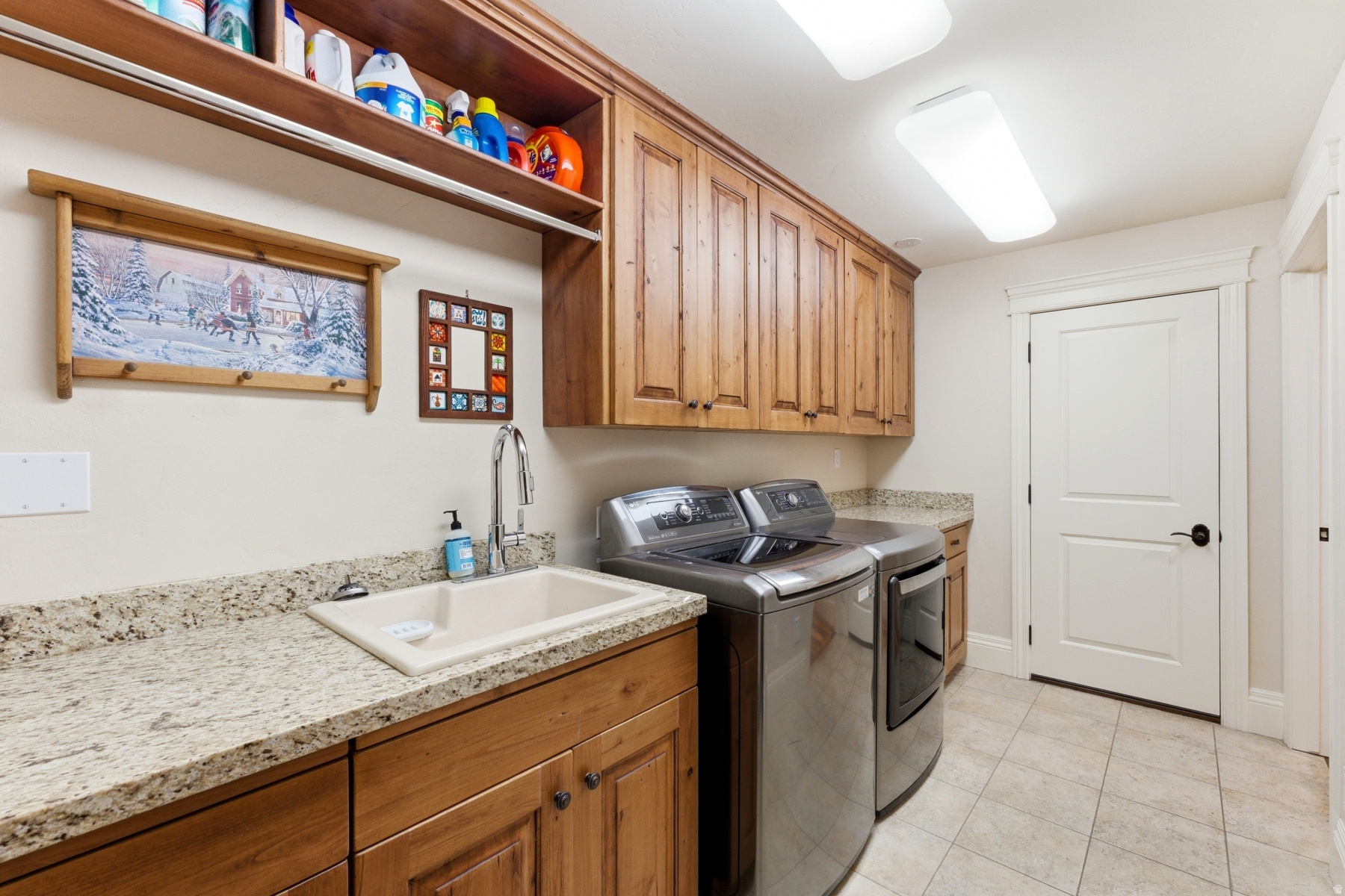 MIDWAY FARMS - Residential