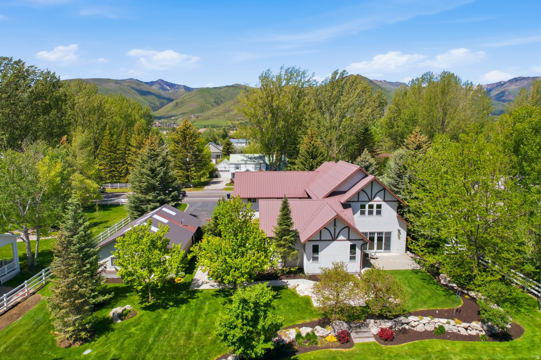 MIDWAY FARMS - Residential