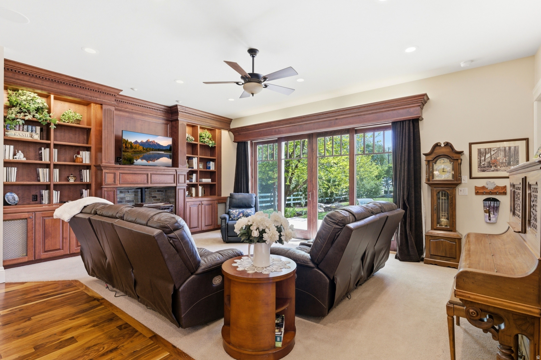 MIDWAY FARMS - Residential