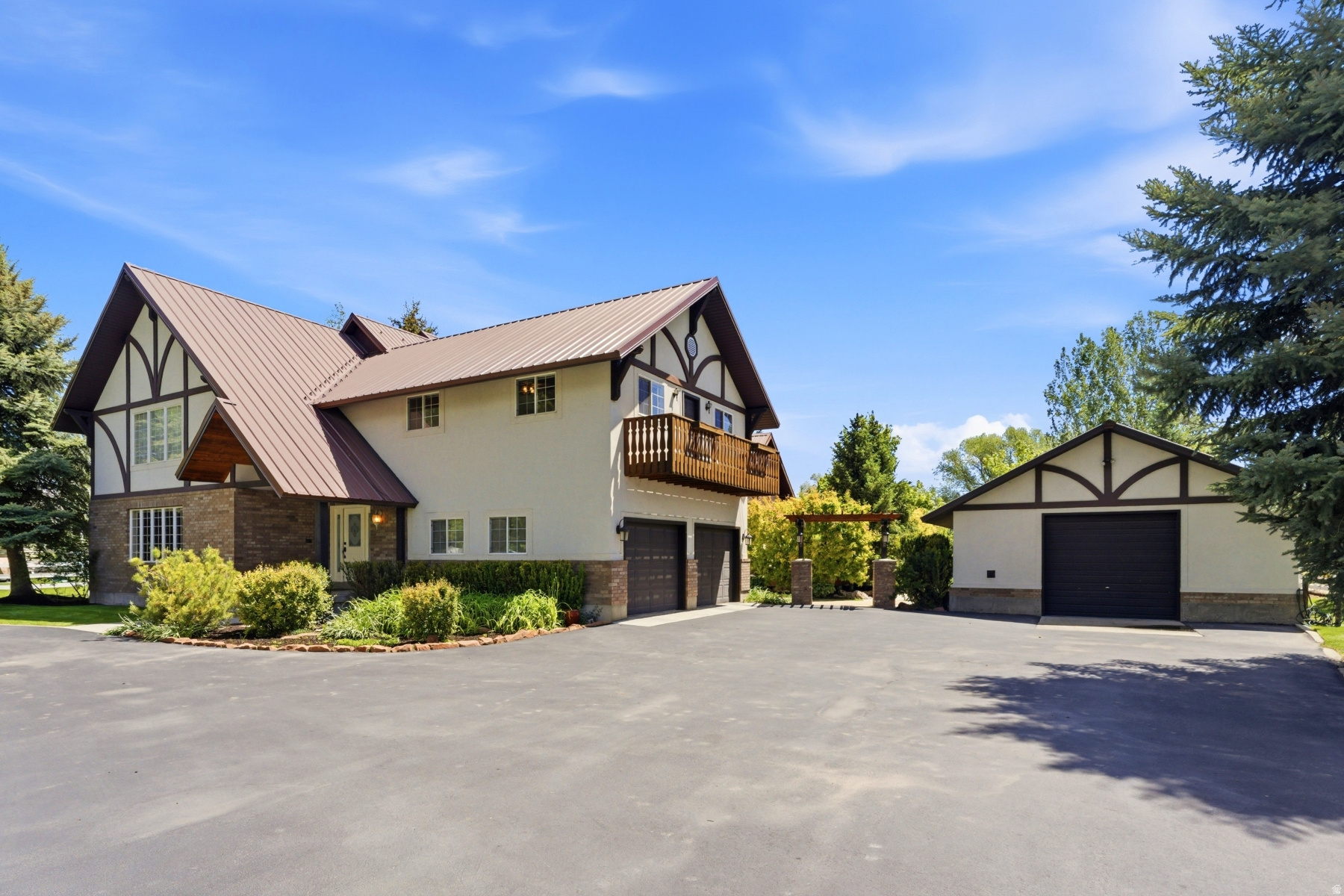 MIDWAY FARMS - Residential