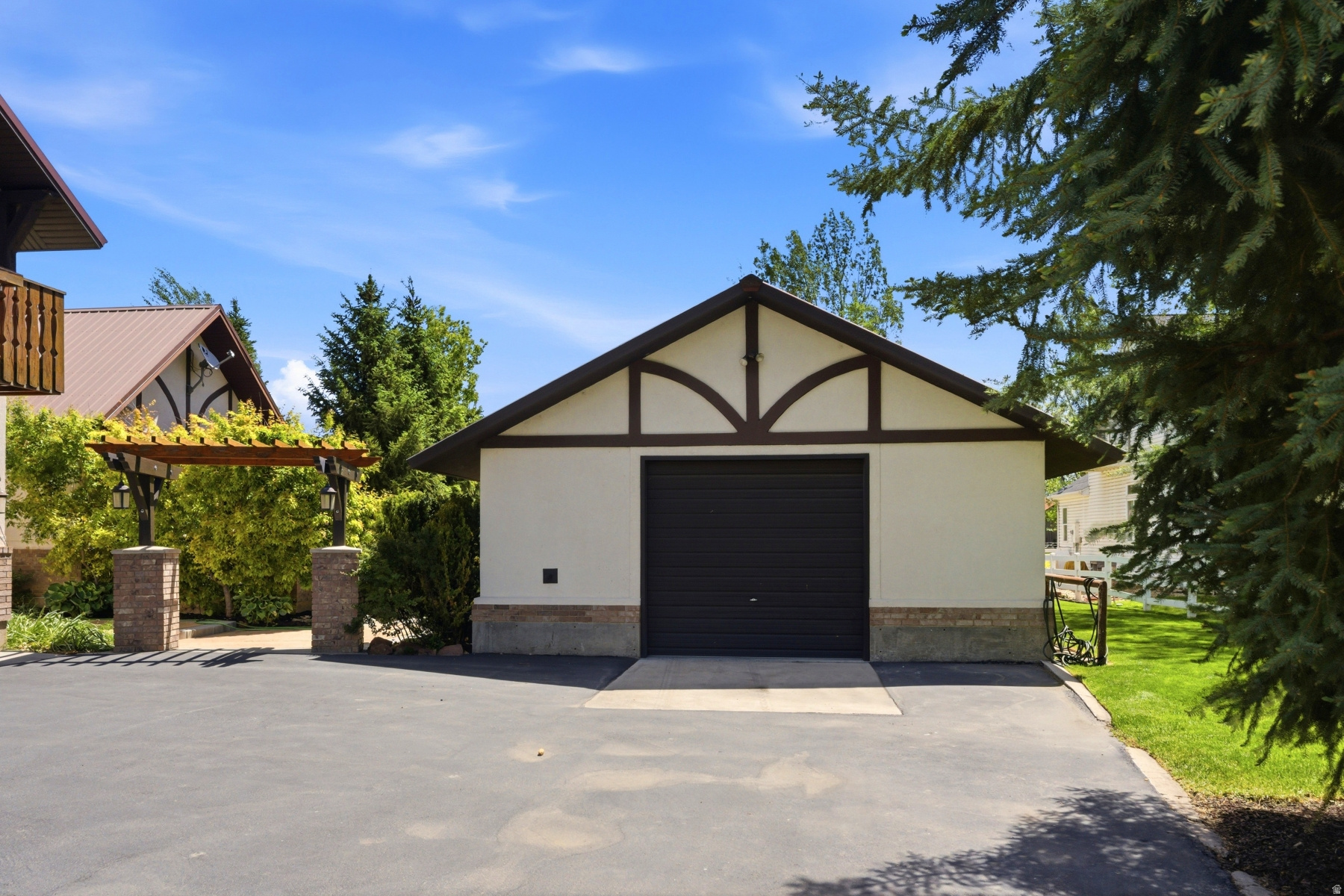 MIDWAY FARMS - Residential