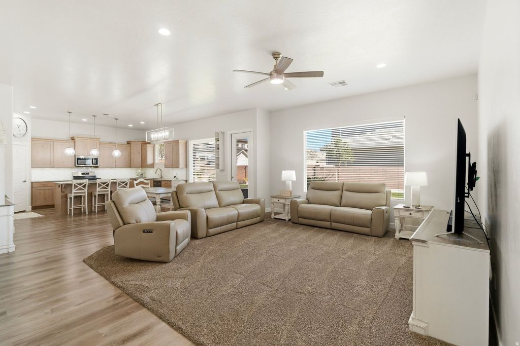 Photo of 3071 S OLIVEWOOD LN, Saint George, UT 84790 (MLS # 2141435)