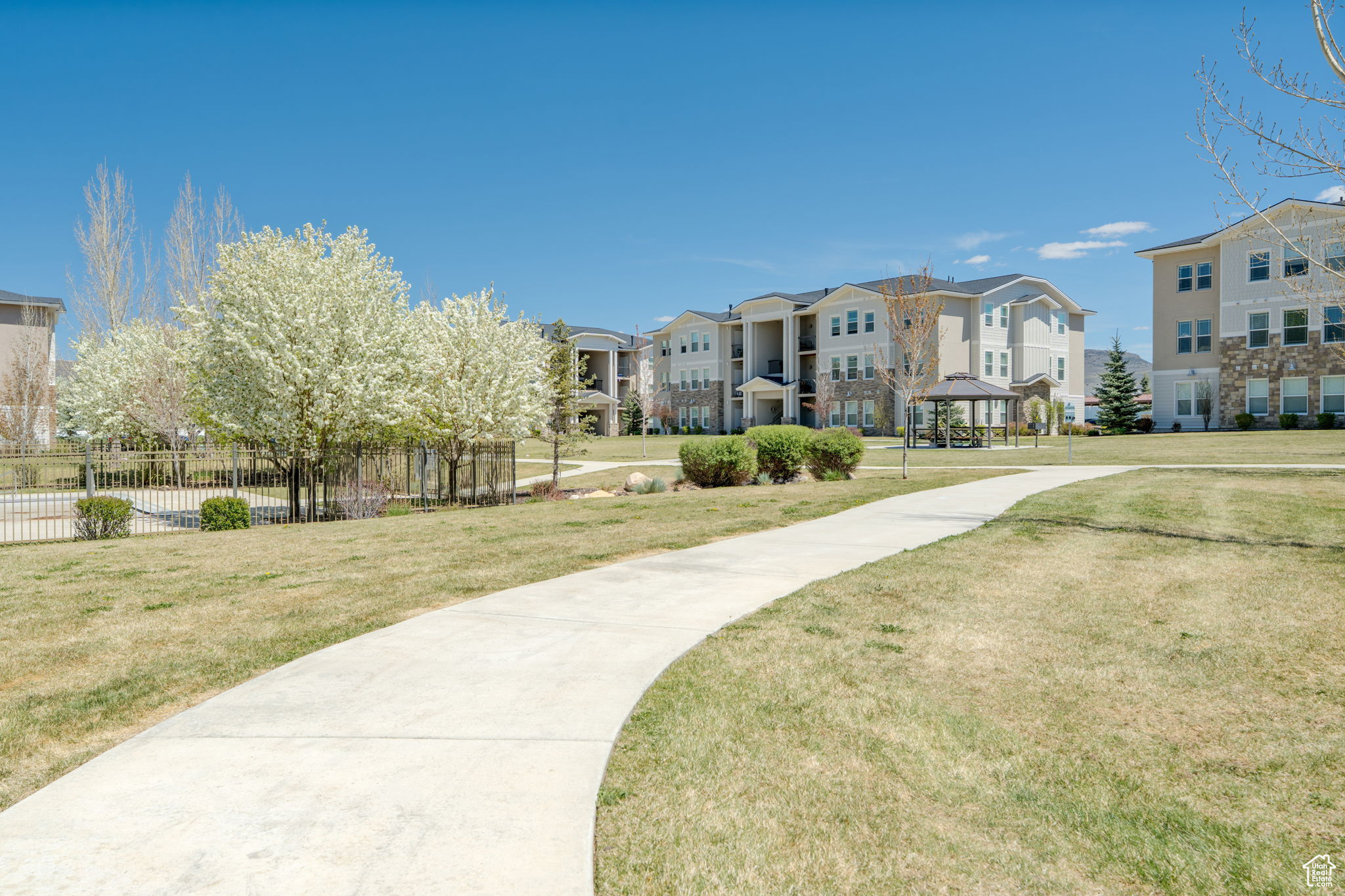 RANCH LANDING - Residential