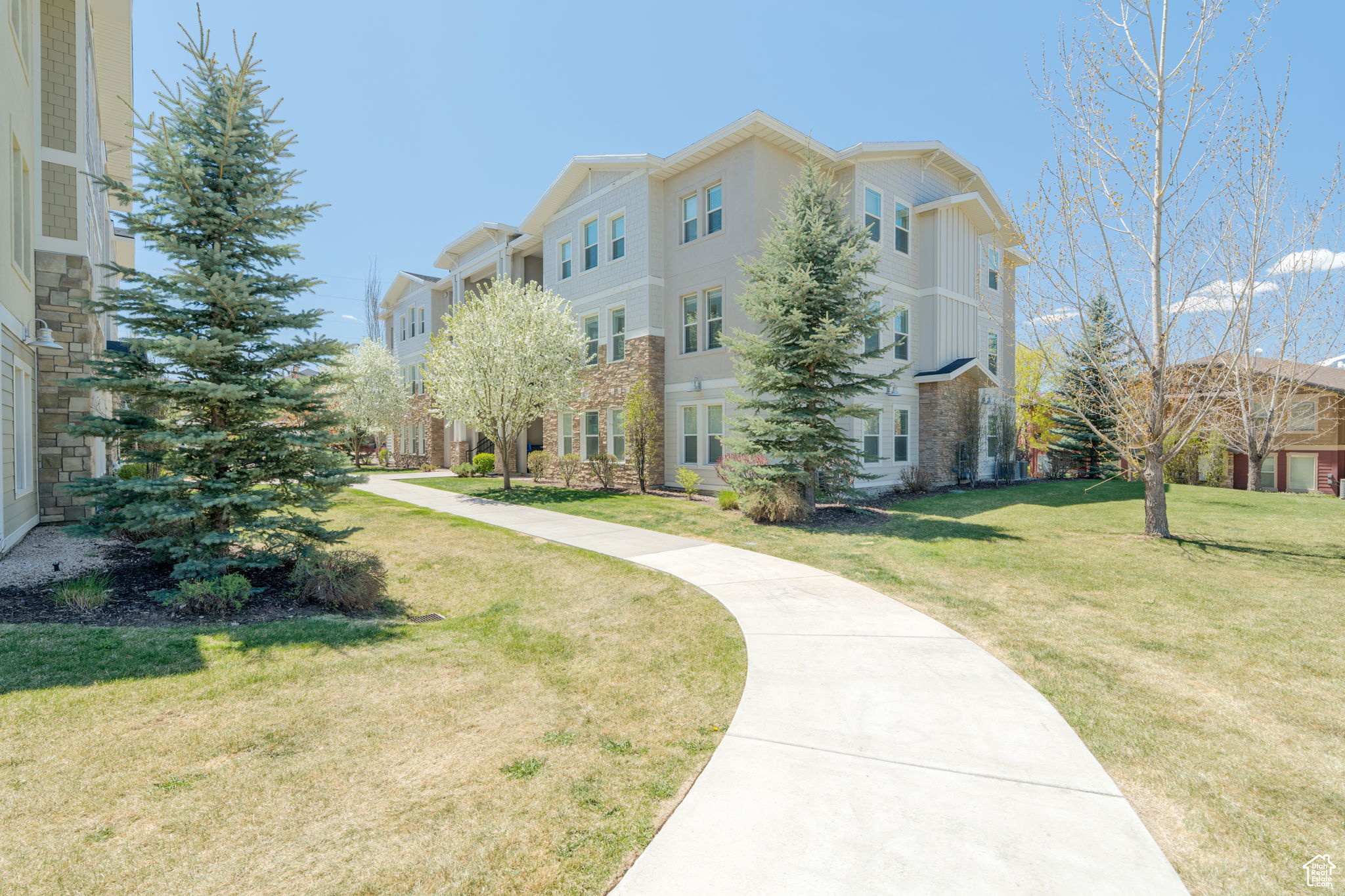 RANCH LANDING - Residential