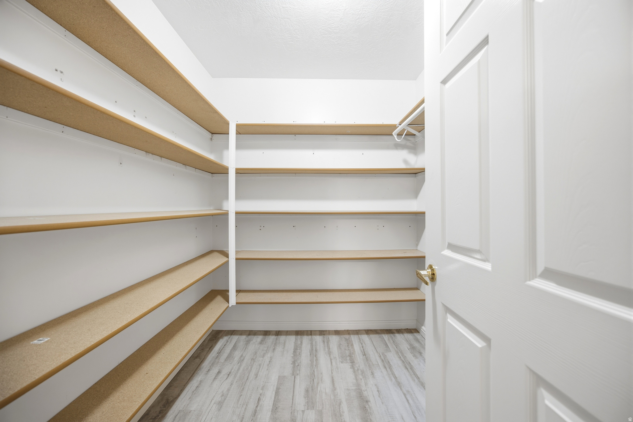 JORDAN VILLA - Residential