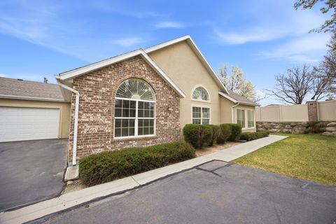Tiny photo for 2183 W W JORDAN VILLA DR W, West Jordan, UT 84088 (MLS # 2146248)