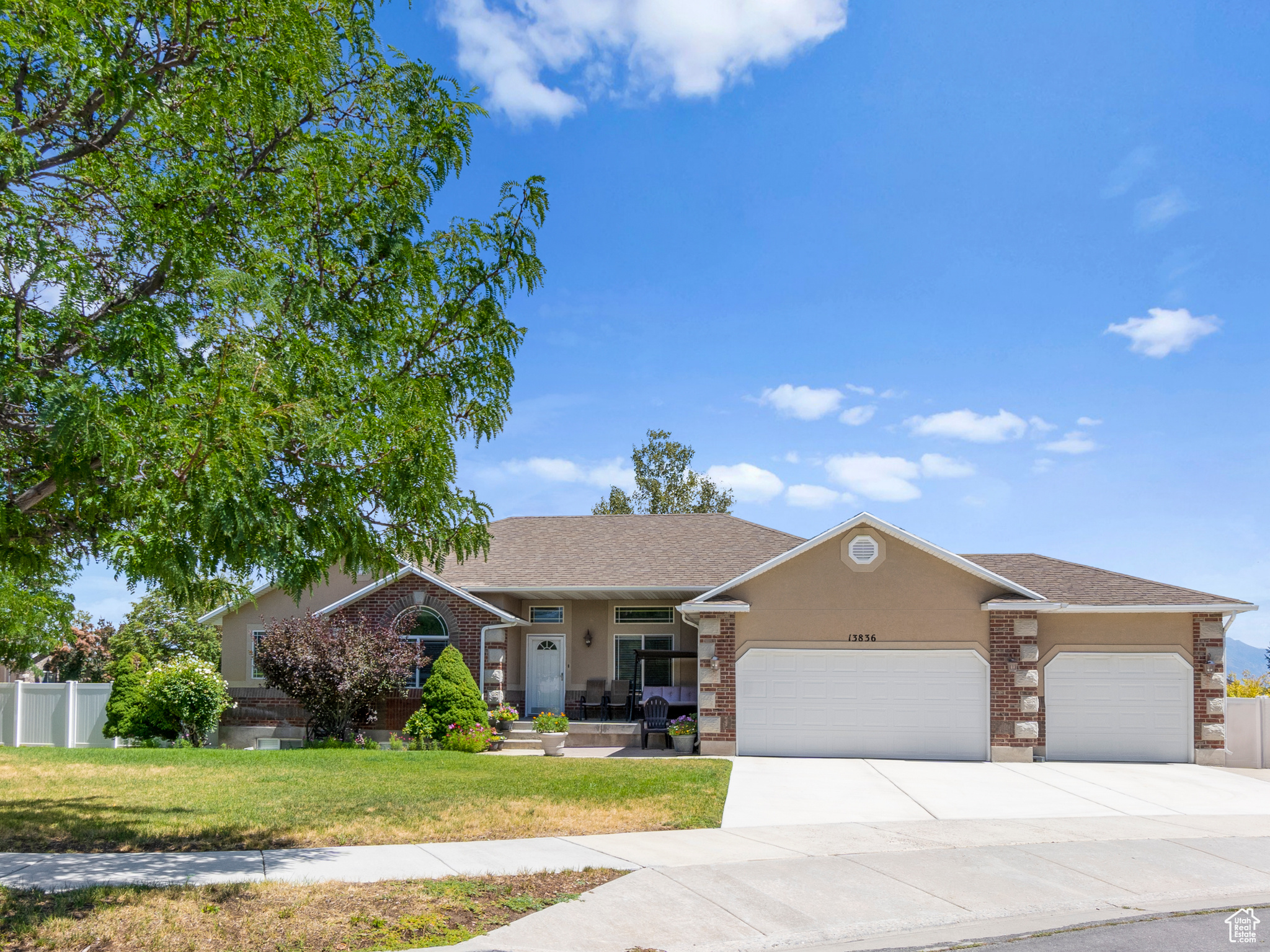 13836 S Crimson Glory Ct, Herriman, Utah image 2