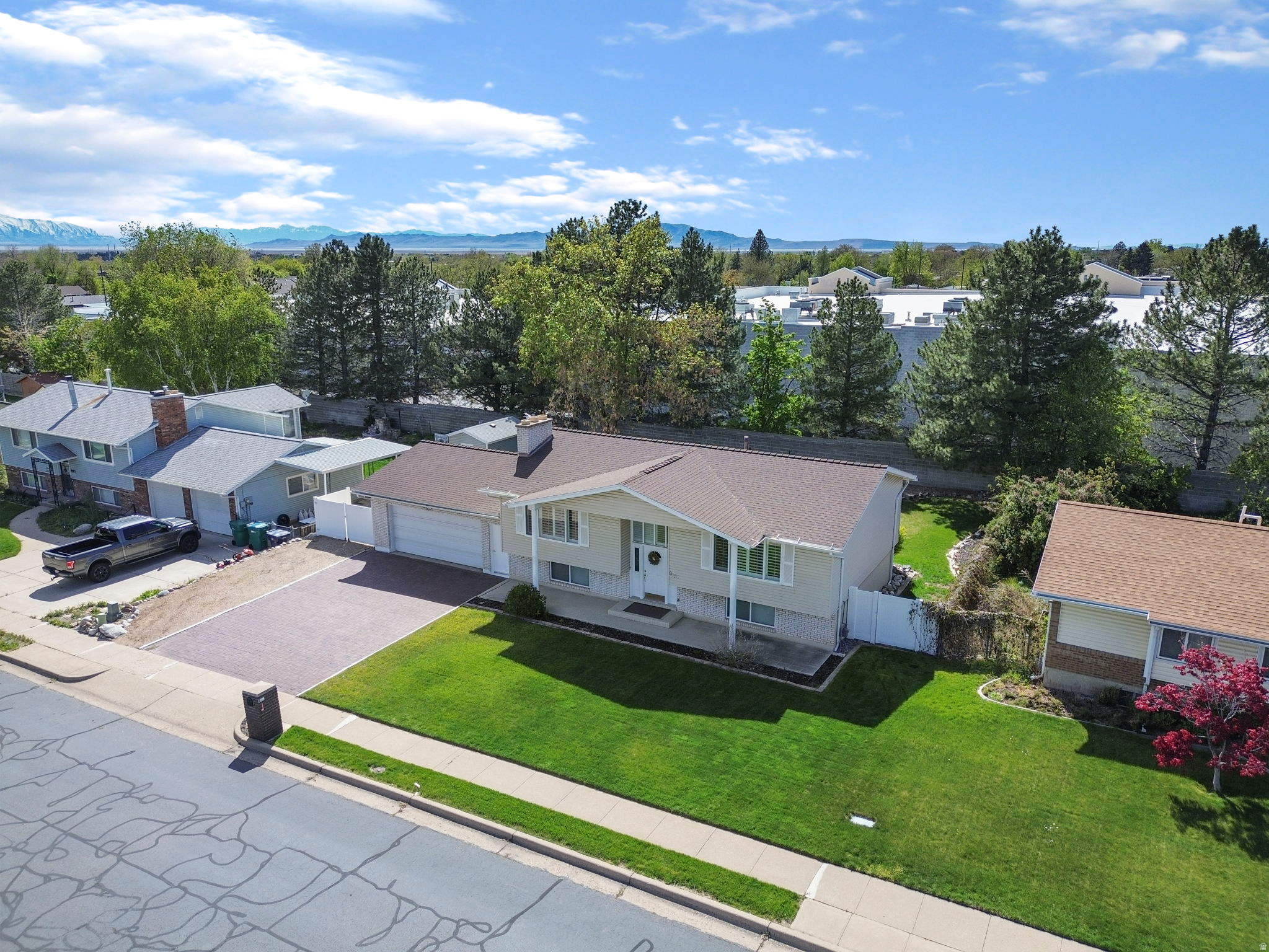 ASPEN HEIGHTS - Residential