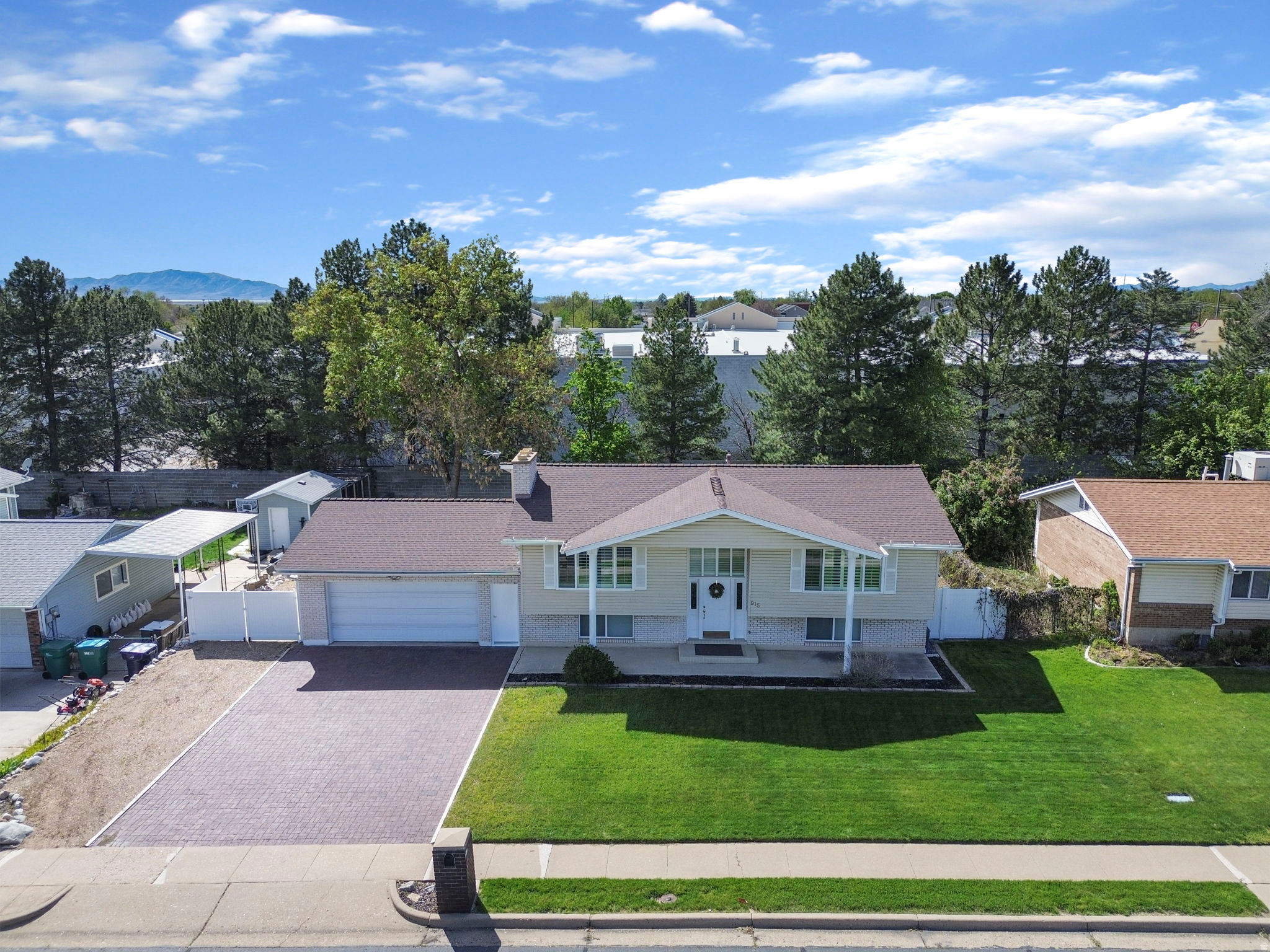 ASPEN HEIGHTS - Residential