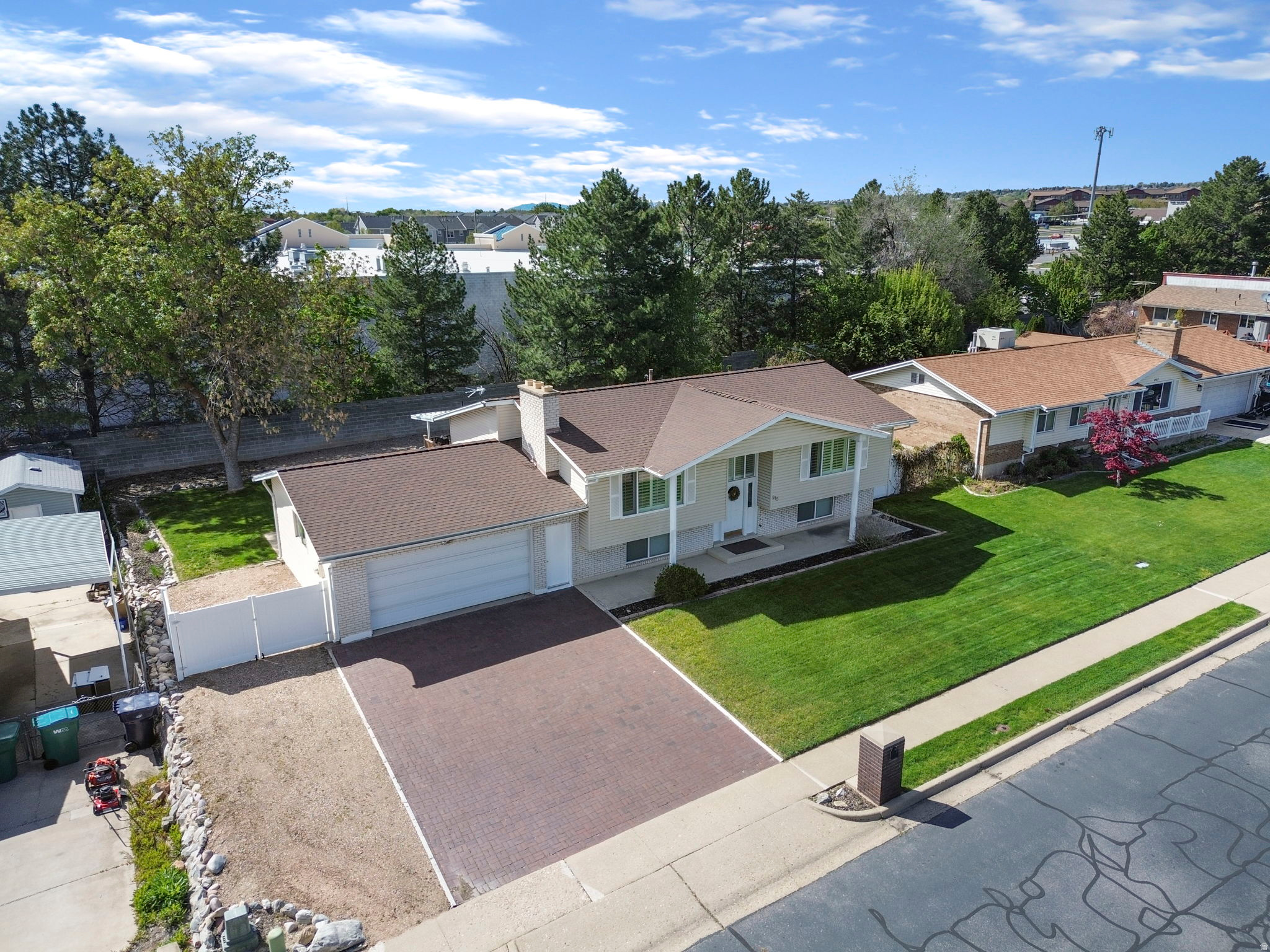 ASPEN HEIGHTS - Residential