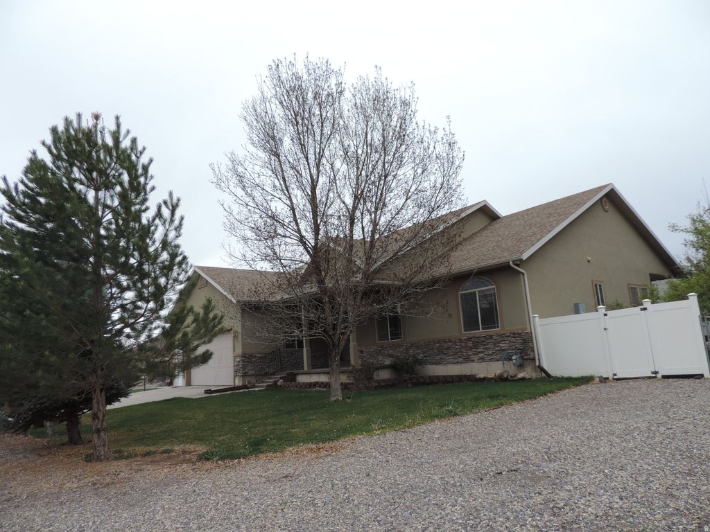 Photo of 140 N 200 E, Glenwood, UT 84730 (MLS # 2150331)