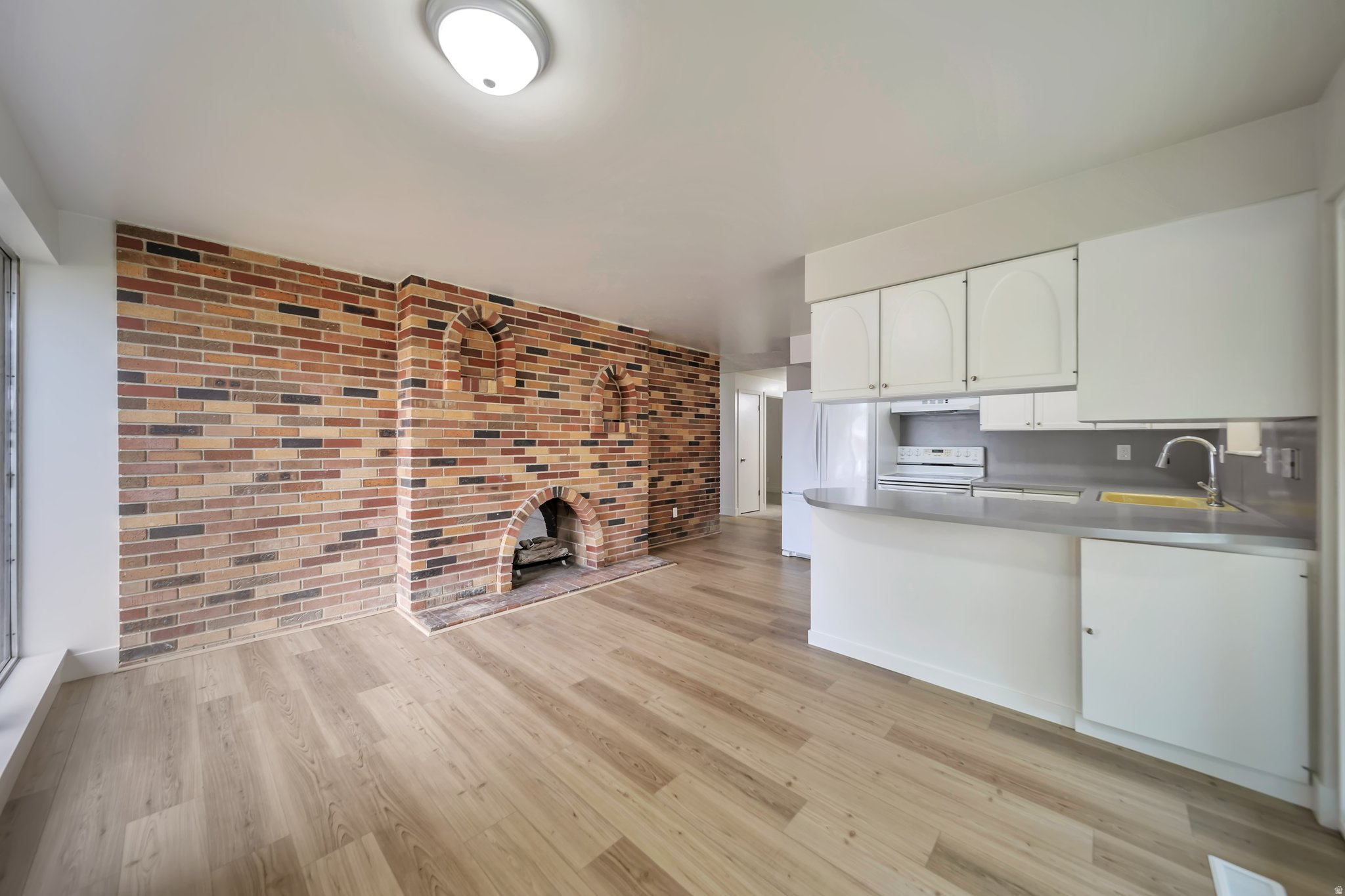 MOUNTAIN VIEW ESTATES NO 2 - Residential