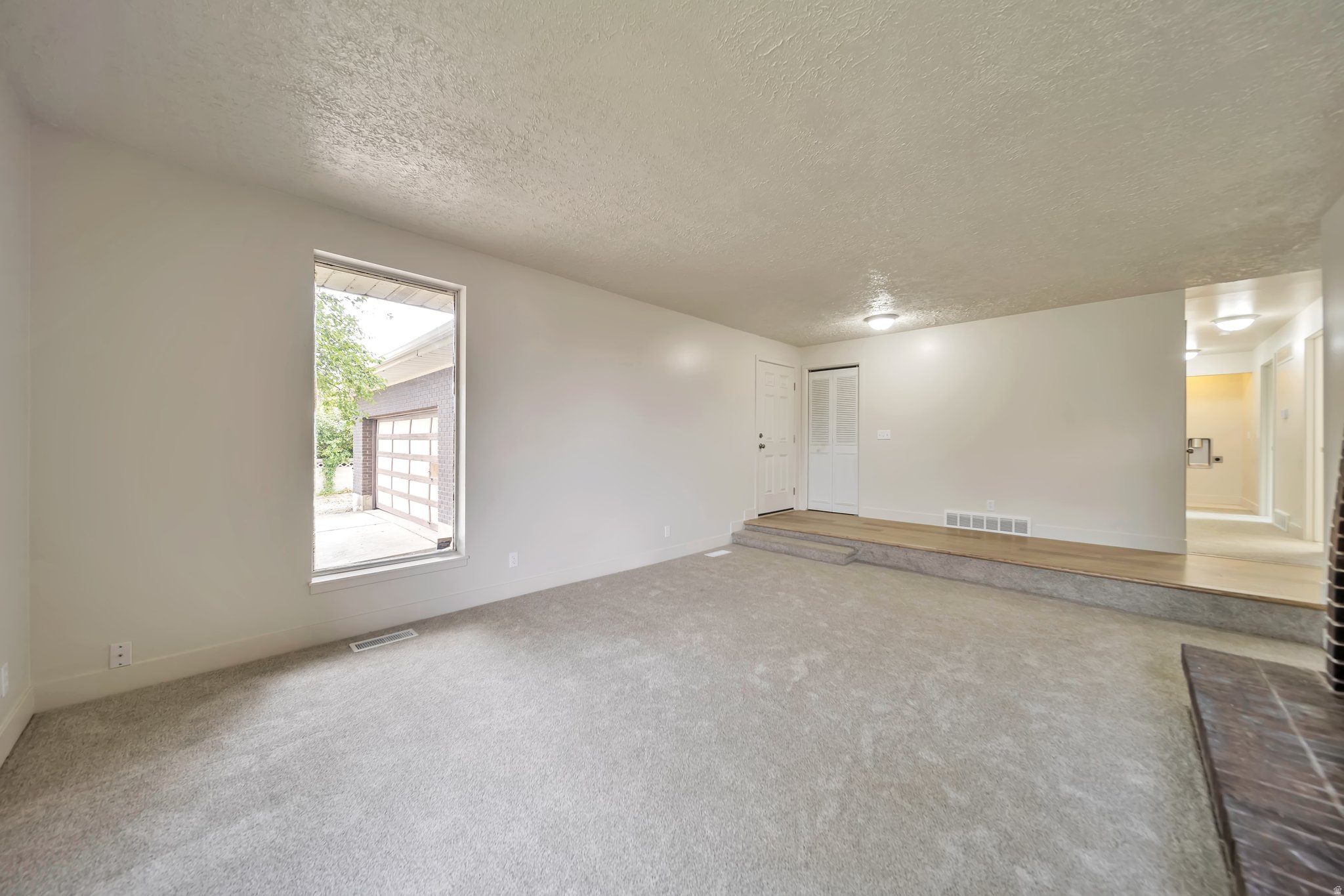 MOUNTAIN VIEW ESTATES NO 2 - Residential