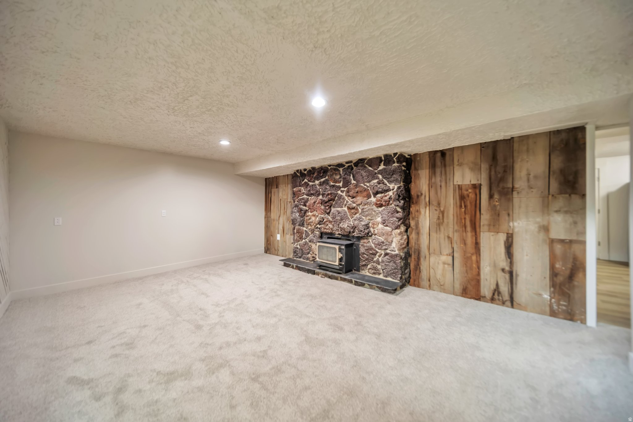 MOUNTAIN VIEW ESTATES NO 2 - Residential