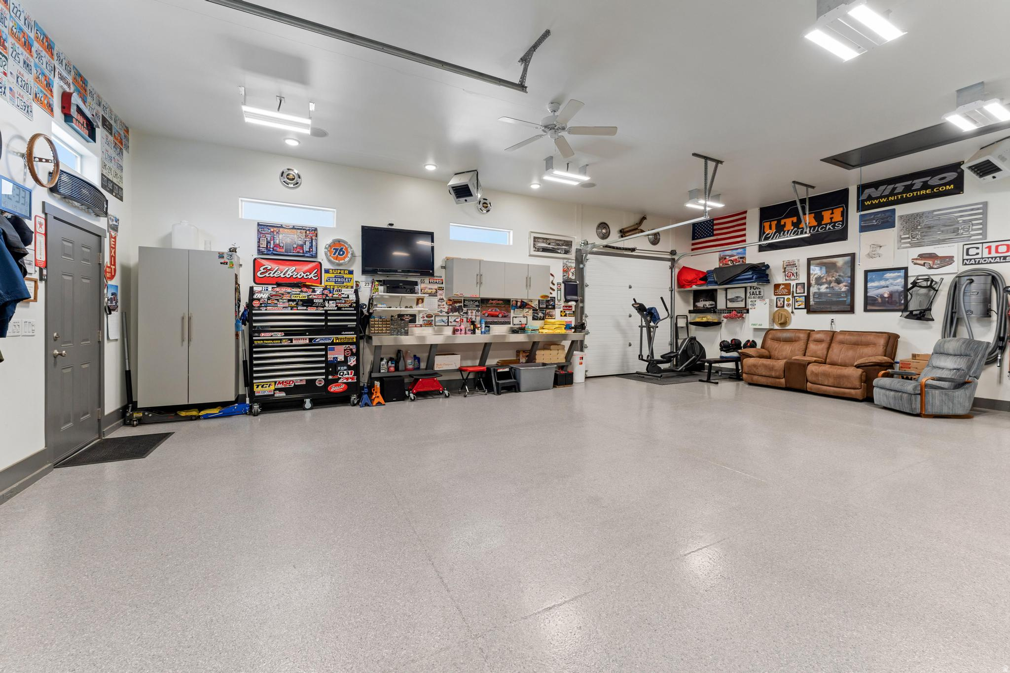 MEADOWS - Residential