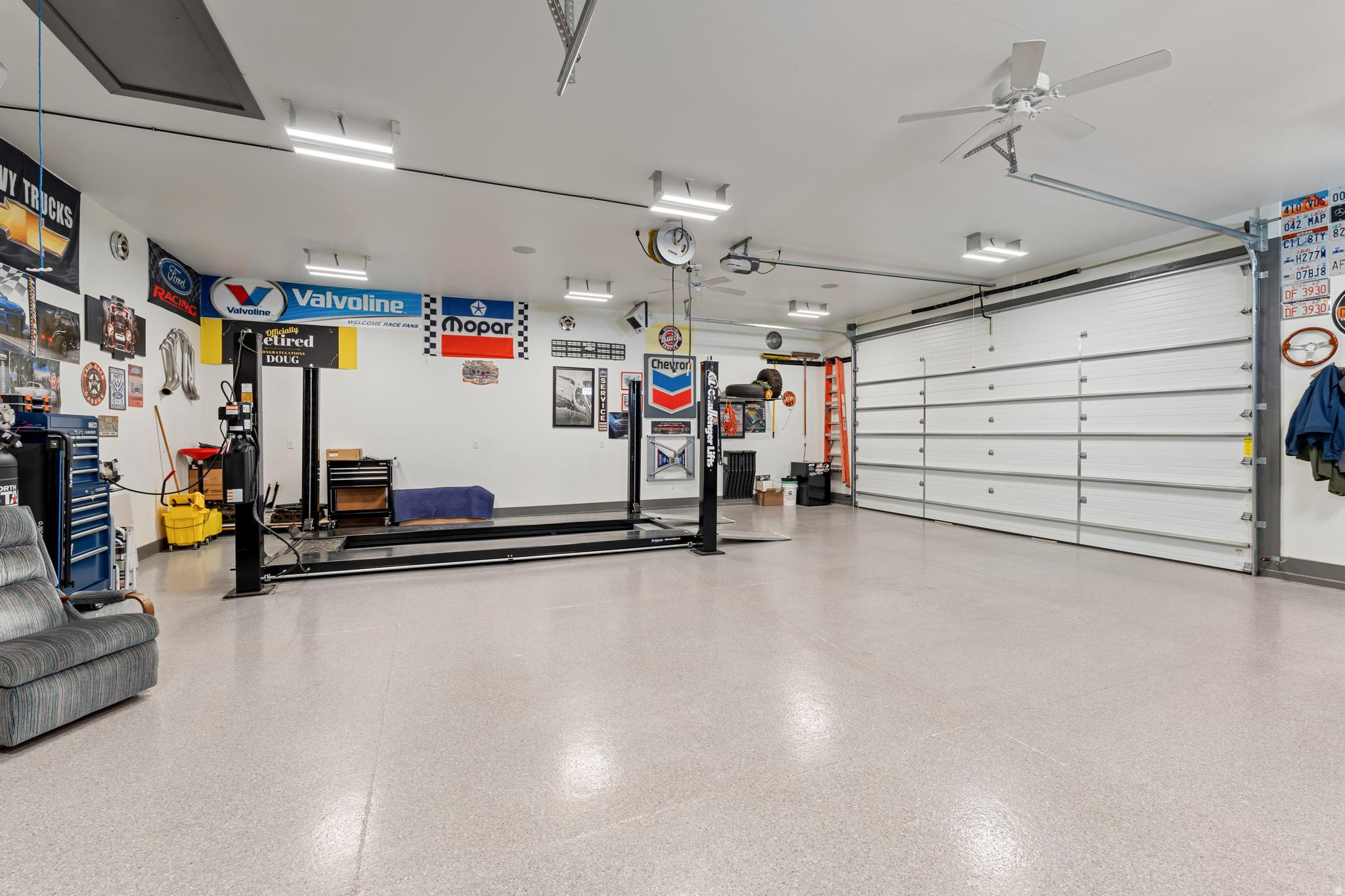 MEADOWS - Residential