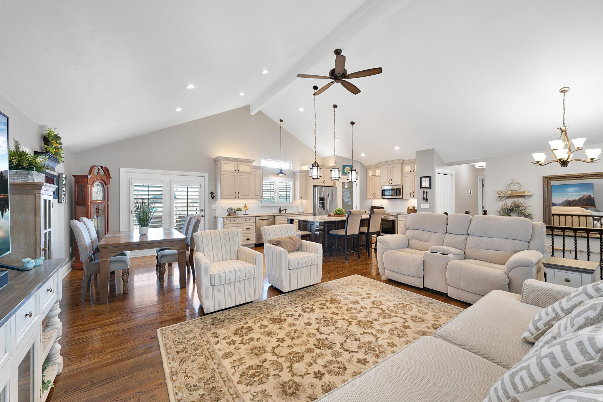 MEADOWS - Residential