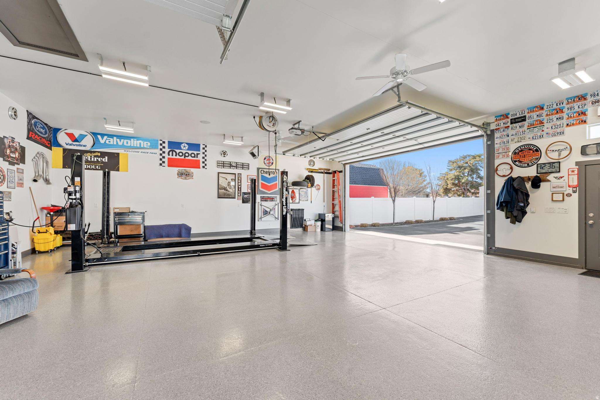 MEADOWS - Residential