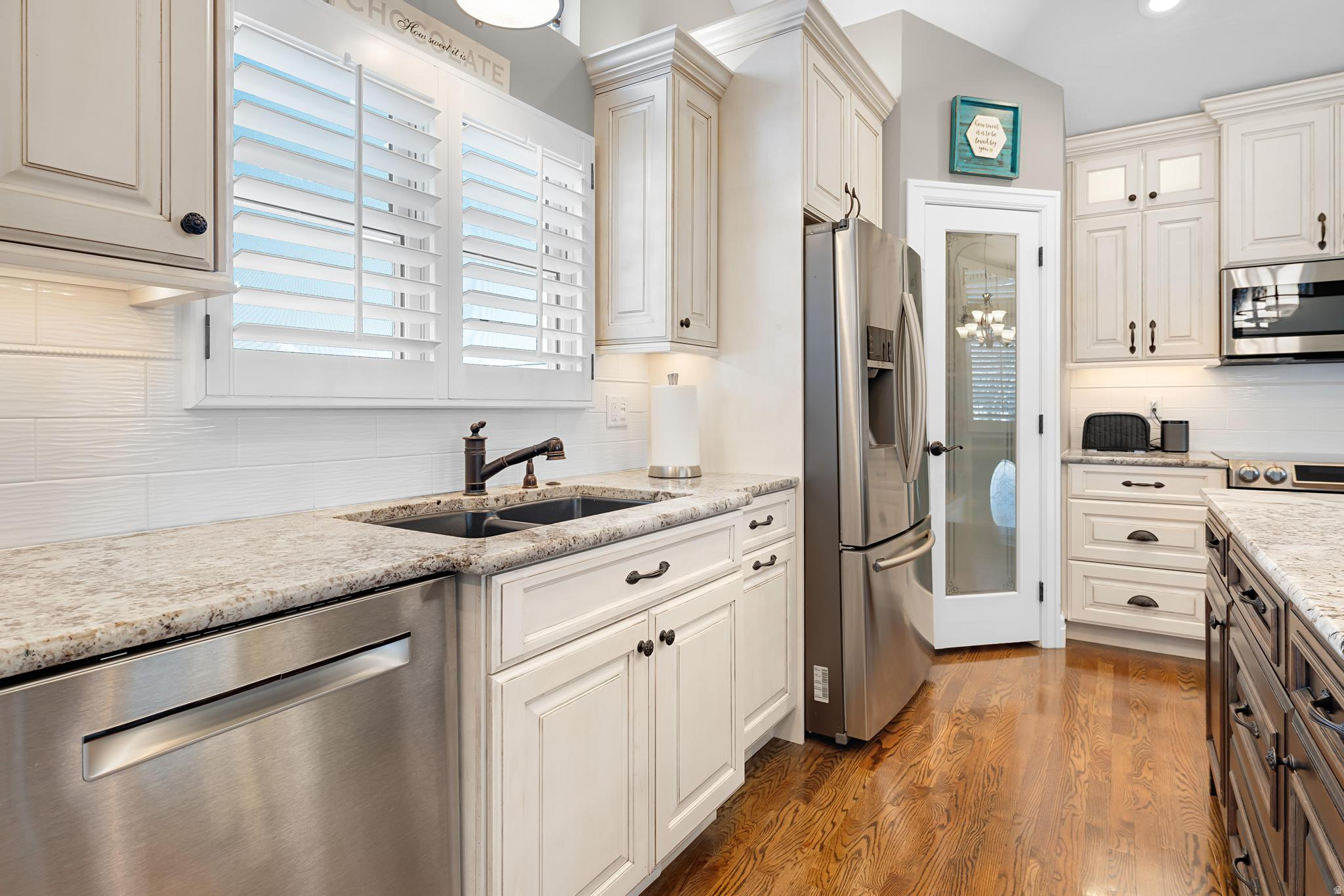 MEADOWS - Residential