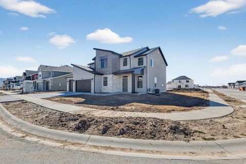 Tiny photo for 3813 W 1625 S #426, Taylor, UT 84401 (MLS # 2142912)