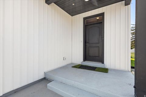 Tiny photo for 328 E 300 N, Richmond, UT 84333 (MLS # 2123572)