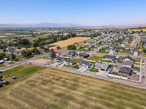 Tiny photo for 328 E 300 N, Richmond, UT 84333 (MLS # 2123572)