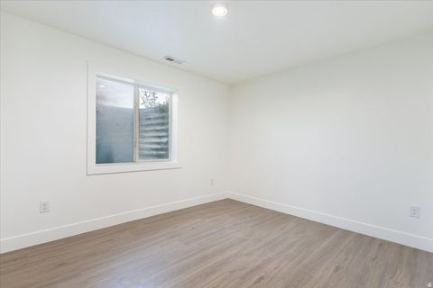 Tiny photo for 328 E 300 N, Richmond, UT 84333 (MLS # 2123572)