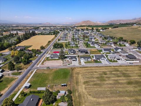 Tiny photo for 328 E 300 N, Richmond, UT 84333 (MLS # 2123572)