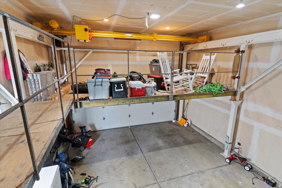 DRAAYER MEADOWS - Residential