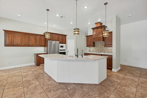Tiny photo for 445 E 1470 S, Washington, UT 84780 (MLS # 2153303)