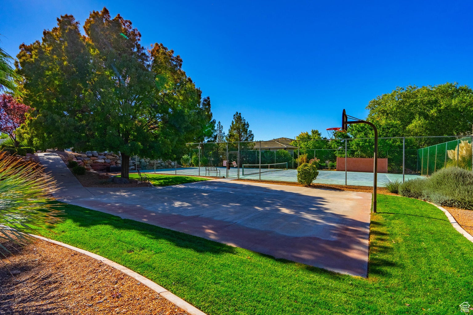 EMERALD SPRINGS TH 2 - Residential