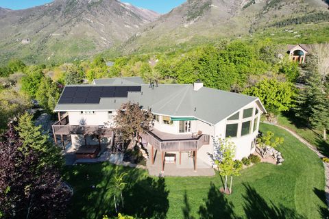 Tiny photo for 715 S OAK DR, Woodland Hills, UT 84653 (MLS # 2149635)