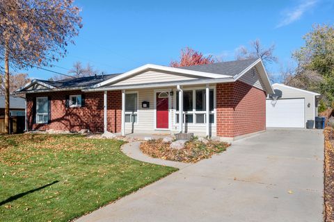 Photo of 1429 E SUMAC WAY, Murray, UT 84121 (MLS # 2121297)