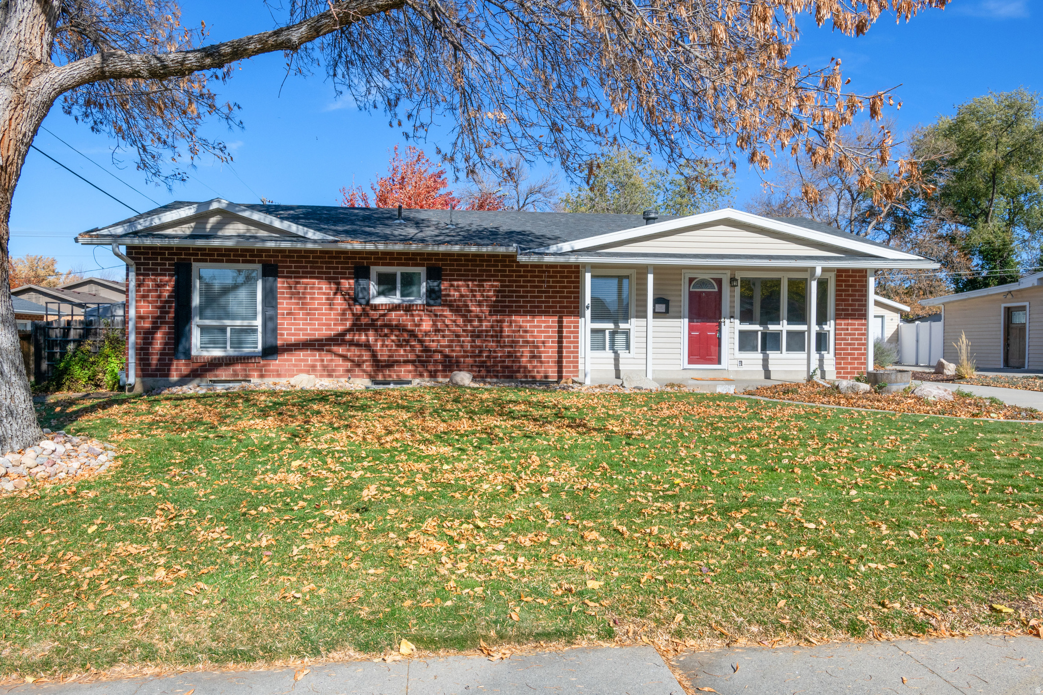 TANGLEWOOD - Residential