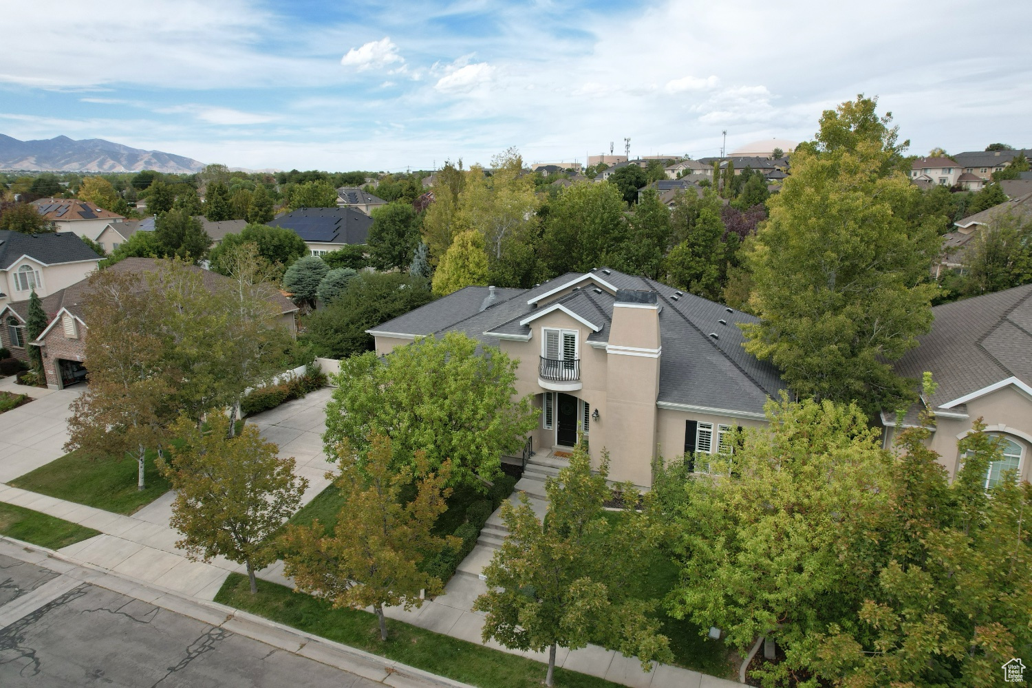 IVORY HIGHLANDS - Residential