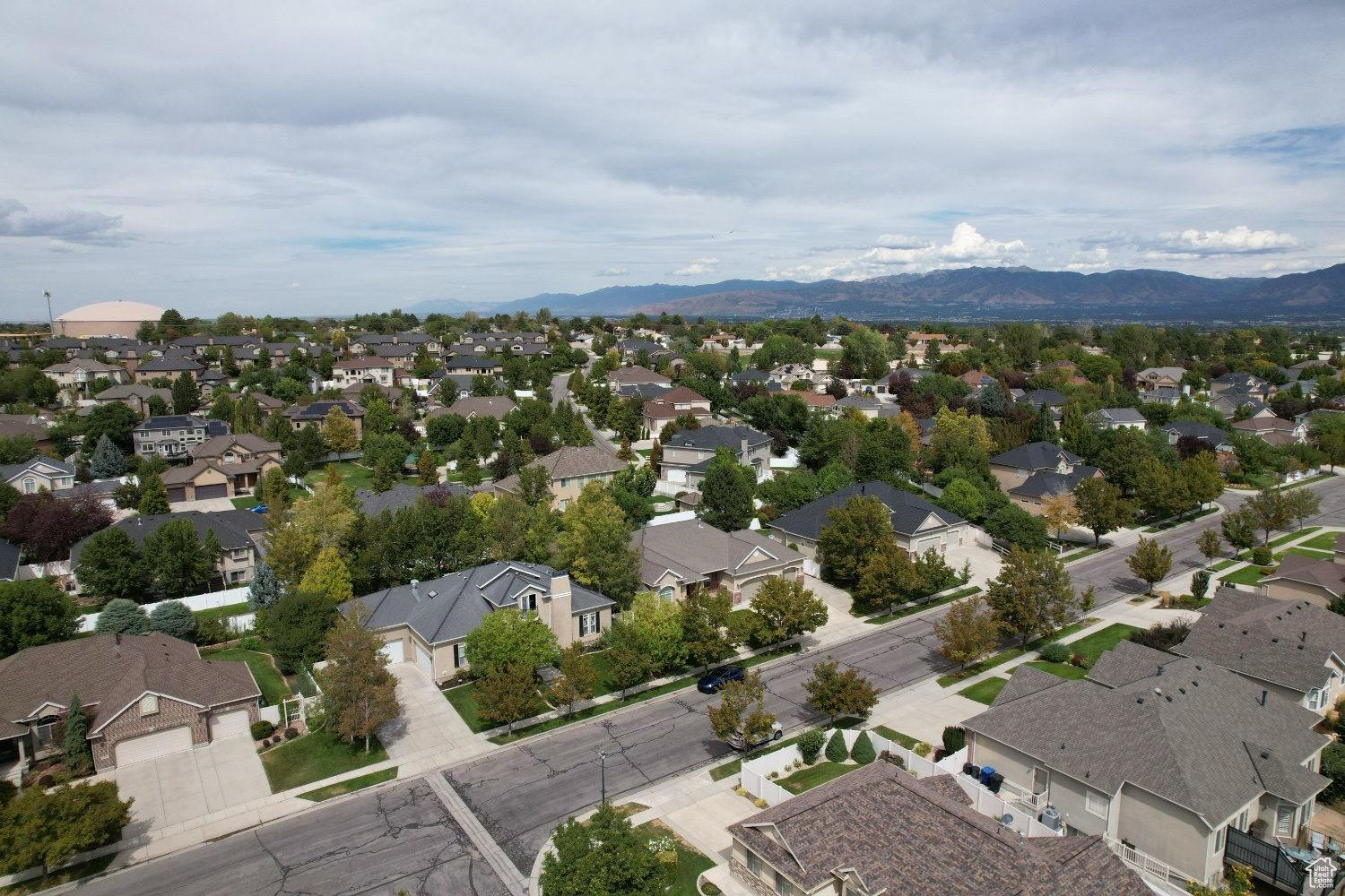 IVORY HIGHLANDS - Residential